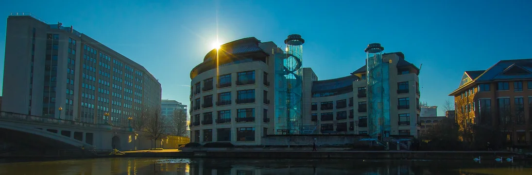 Marketing / Business Consultant Reading Marketing / Business Consultant Reading